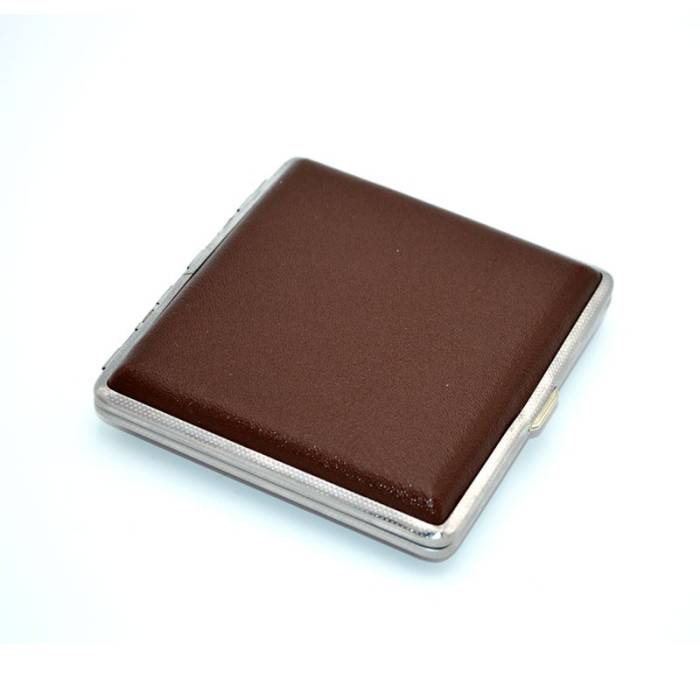 Tabachera Brown / Toro