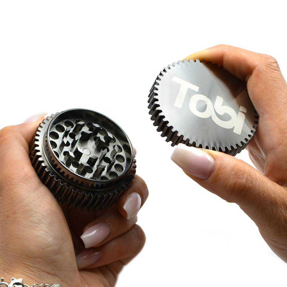 Grinder Cog Tobi