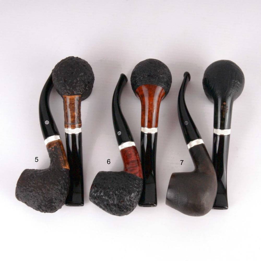 Pipa 82 Consul Briar Rusticated 9mm / Mr. Brog